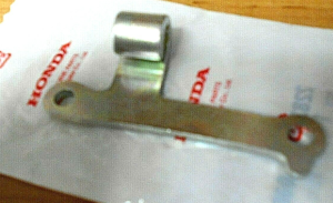 HONDA TRX400EX 400EX 400X ENGINE CLUTCH CABLE HOLDER, RIGHT CRANK CASE 99-14, 22838-HN1-000