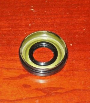 KAWASAKI PRAIRIE 360,650,700 FRONT DIFFERENTIAL GEAR CASE AFTERMARKET OIL SEAL