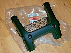 HONDA TRX RUBICON, FOREMAN 500 FRONT BUMPER BLACK PLASTIC GUARD, COVER 05-14, 81170-HN2-B70ZA