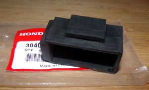 HONDA CDI BOX HOLDER RUBBER MOUNTING STRAP ATC 250ES 250 BIG RED, 250SX, 350X