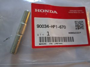 HONDA TRX450R TRX450ER ENGINE CYLINDER HEAD EXHAUST STUD 04-14, 90034-HP1-670