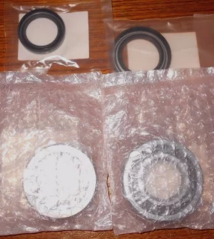 HONDA TRX450R 450R ORIGINAL OEM ENGINE CRANK BEARINGS & SEALS, 04-05